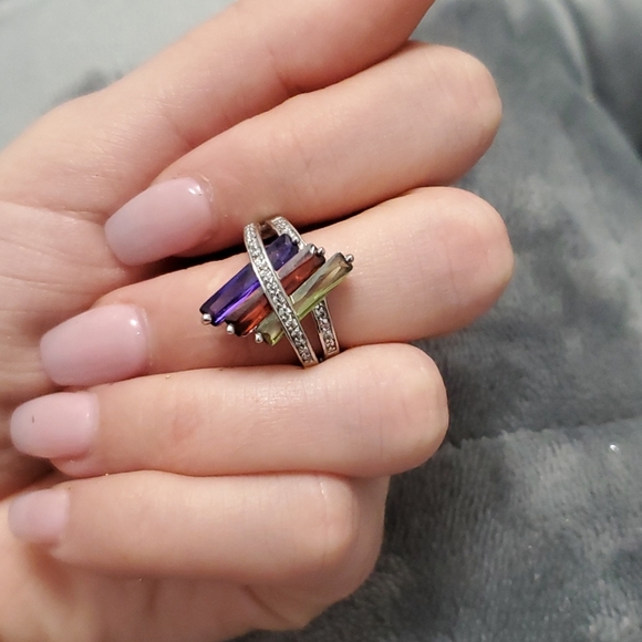 Ring - Picture 2 of 4